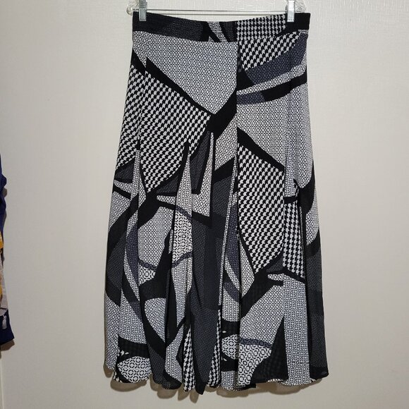 Lapis Dresses & Skirts - Lapis Lined Skirt